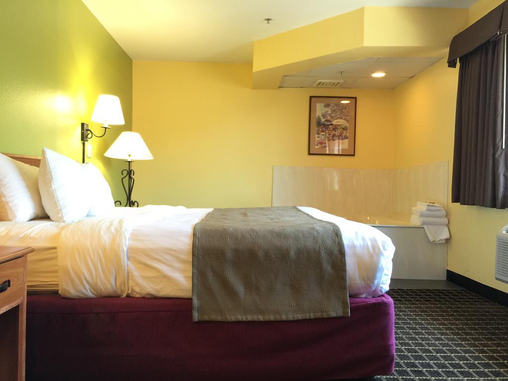 Quality Inn & Suites Harrington - Milford Exteriér fotografie